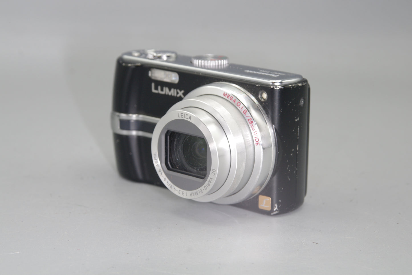 Panasonic Lumix DMC-TZ3 7.2MP 10x Zoom in Black