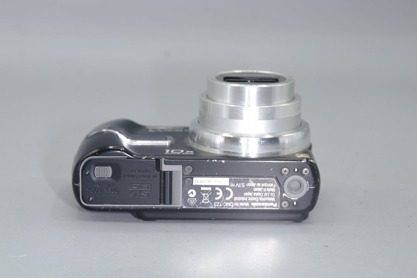 Panasonic Lumix DMC-TZ3 7.2MP 10x Zoom in Black