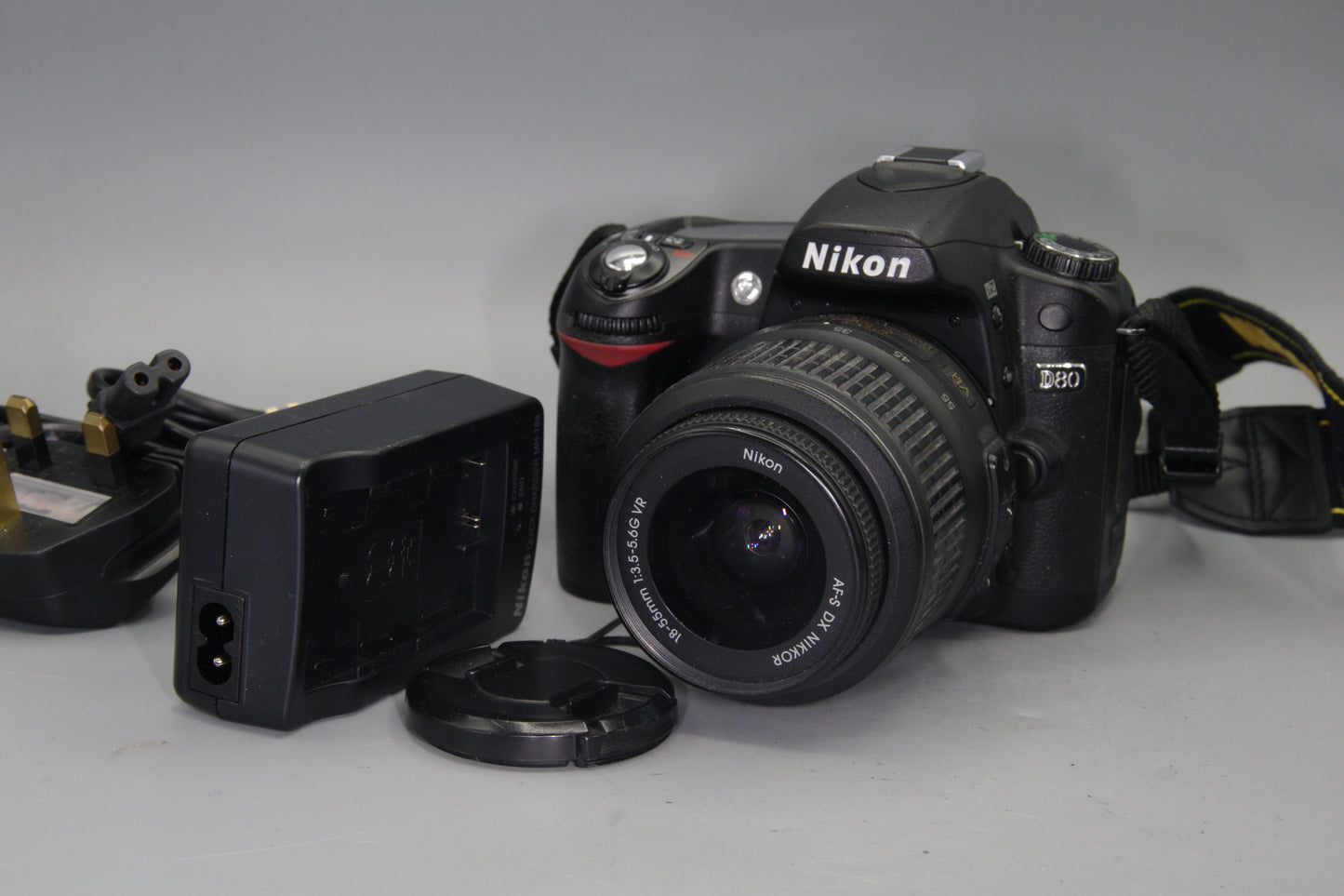 Nikon D80 10.2MP DSLR with 18-55mm Lens – Low S/C 449– Mint