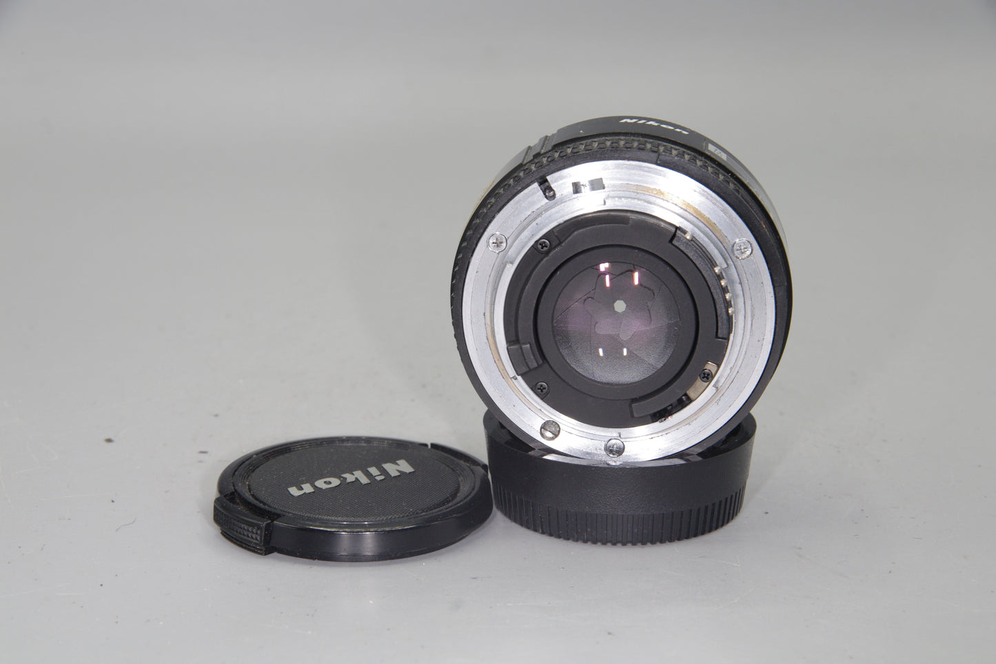 Nikon AF Nikkor 50mm f/1.8 Lens – AF – Fast Prime – Excellent – Both Caps