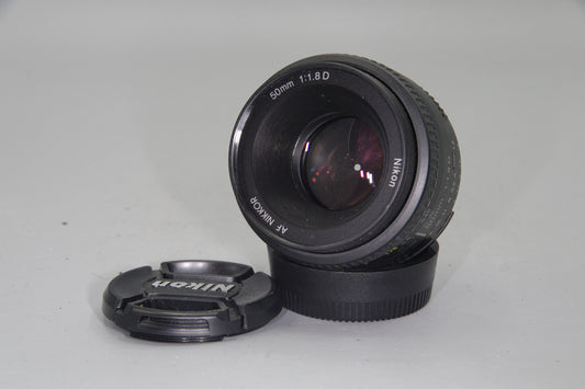 Nikon AF Nikkor 50mm F/1.4D Lens - with both caps  Excellent