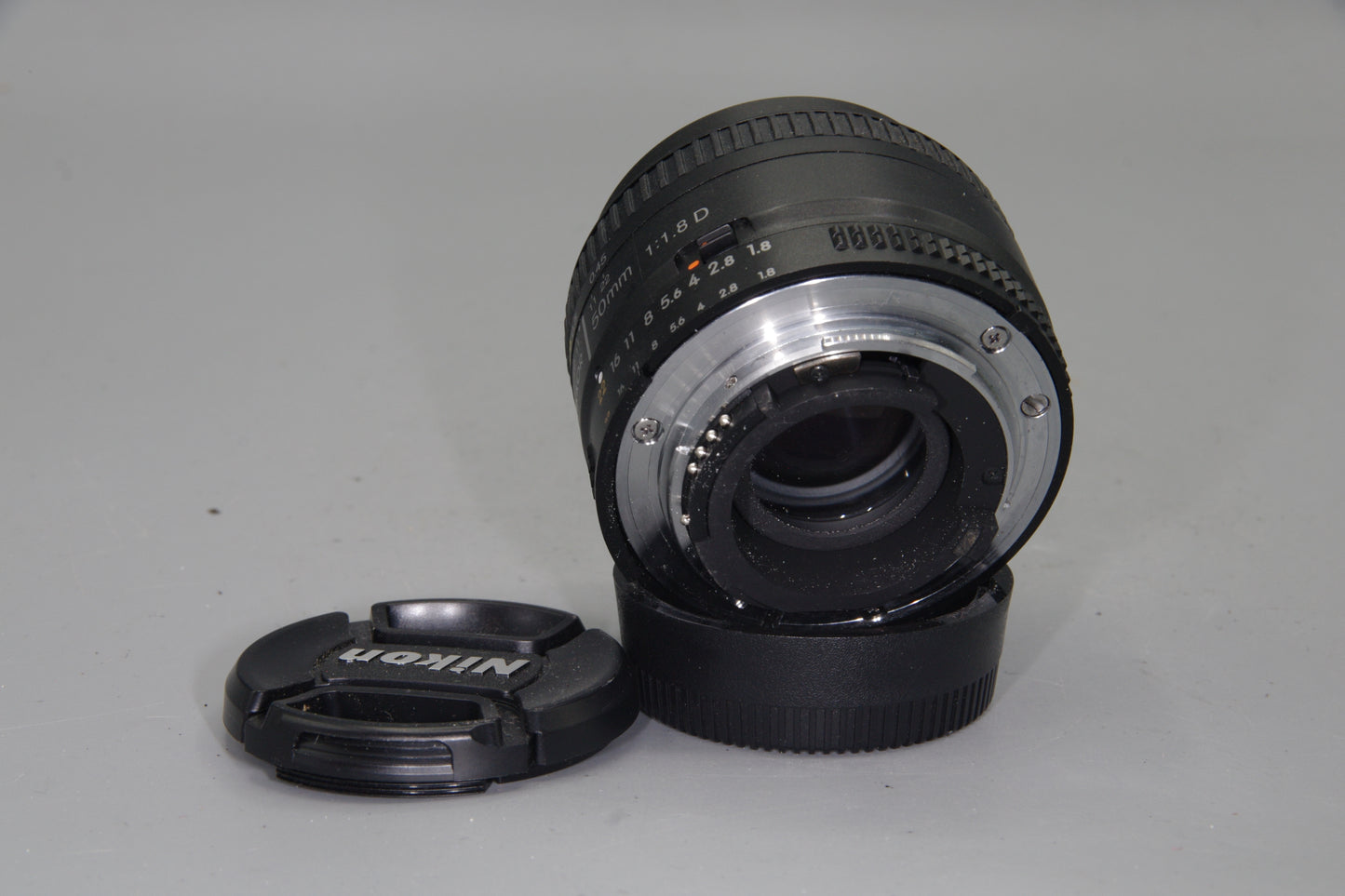 Nikon AF Nikkor 50mm F/1.4D Lens - with both caps  Excellent