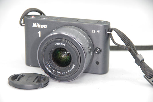 Nikon 1 J2 Mirrorless Camera with 10-30mm Lens Very Good