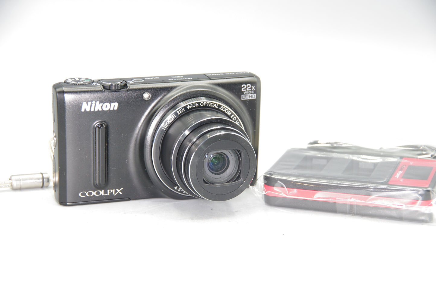 Nikon Coolpix S9600 Digital Camera with Charger Very Good 22x Zoom Wi-Fi
