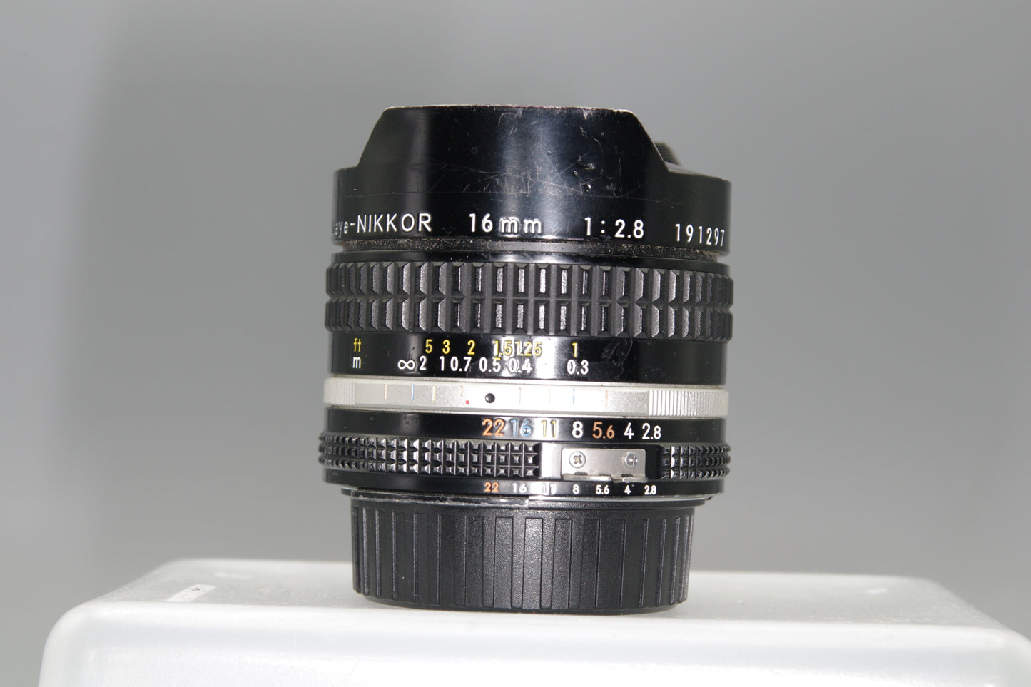 Nikon Fisheye-Nikkor 16mm F/2.8 AI Lens
