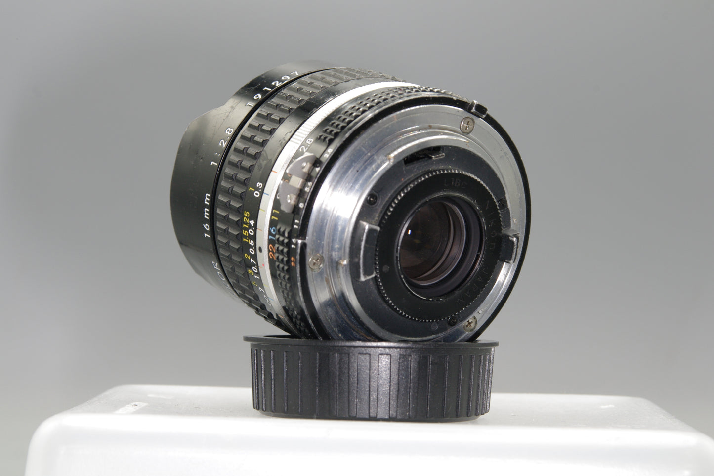 Nikon Fisheye-Nikkor 16mm F/2.8 AI Lens