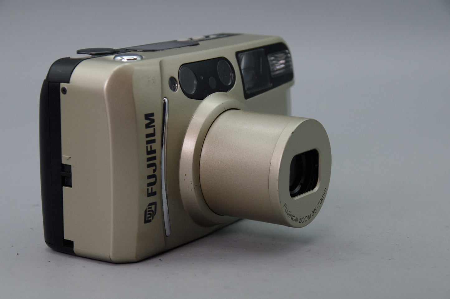 Fujifilm Discovery S770 Zoom Date 35mm Camera – Tested and Working
