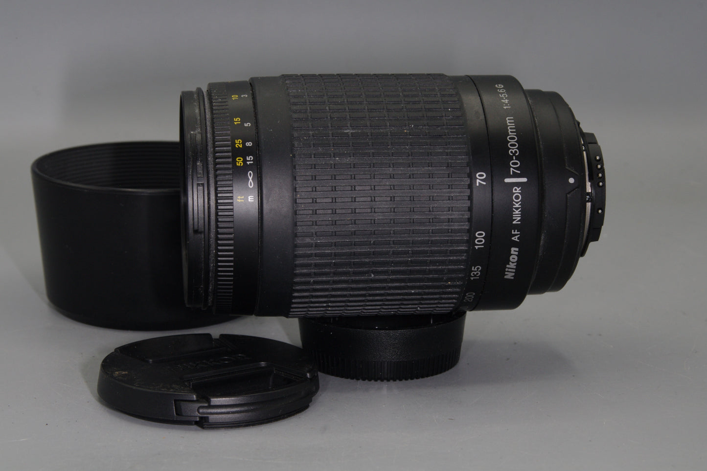 Nikon AF Nikkor 70-300mm F/4.0-5.6G Lens - with both caps and Hood
