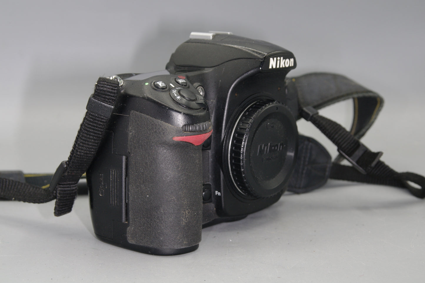Nikon D300S 12.3MP DSLR - Shutter Count 39450 - Very Nice