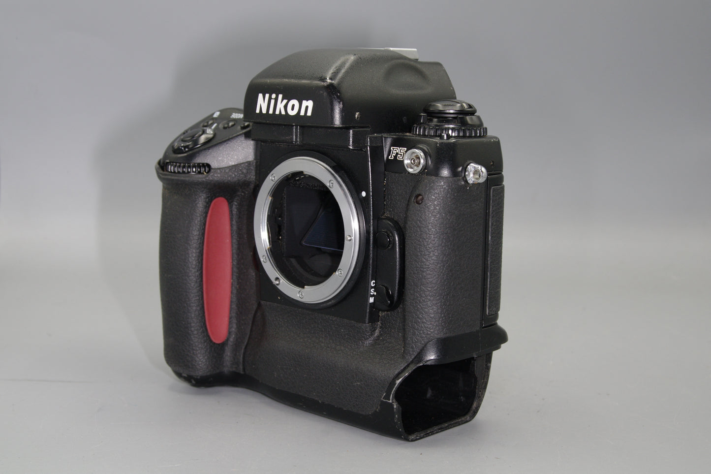Nikon F5 Professional 35mm SLR - MF only