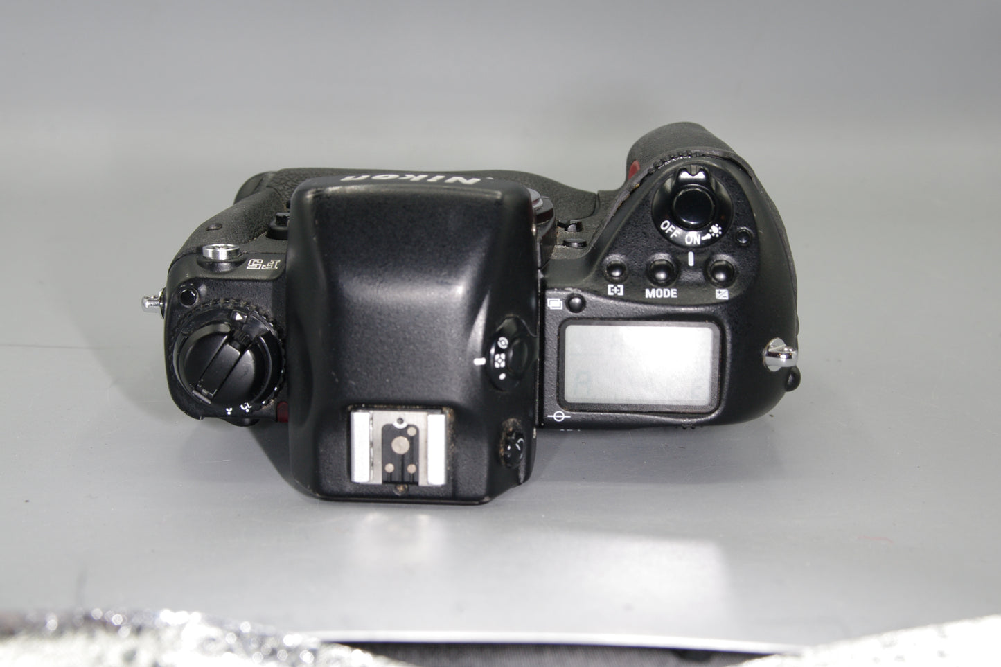 Nikon F5 Professional 35mm SLR - MF only