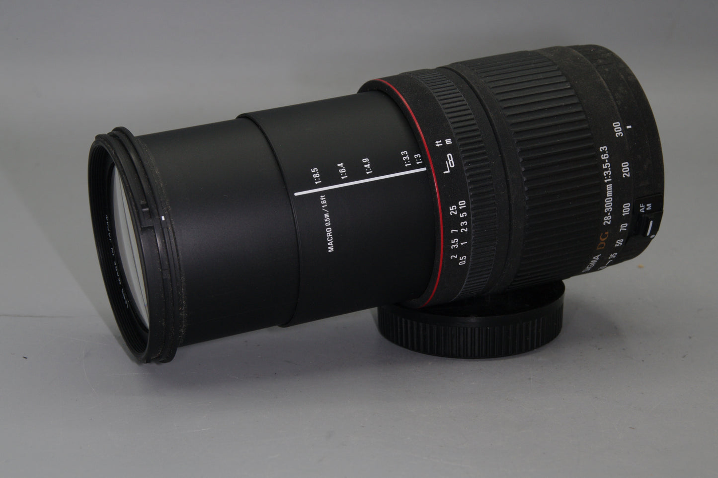 Sigma AF 28-300mm F/3.5-6.3 DG Lens - Sigma AF (SAF) Mount - Excellent