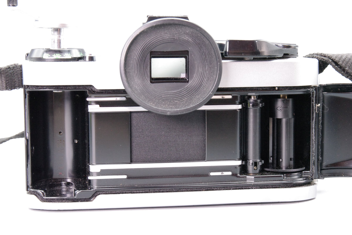 Canon AE-1 Program + FD 50mm f/1.8 Lens Tested & Working - VGC
