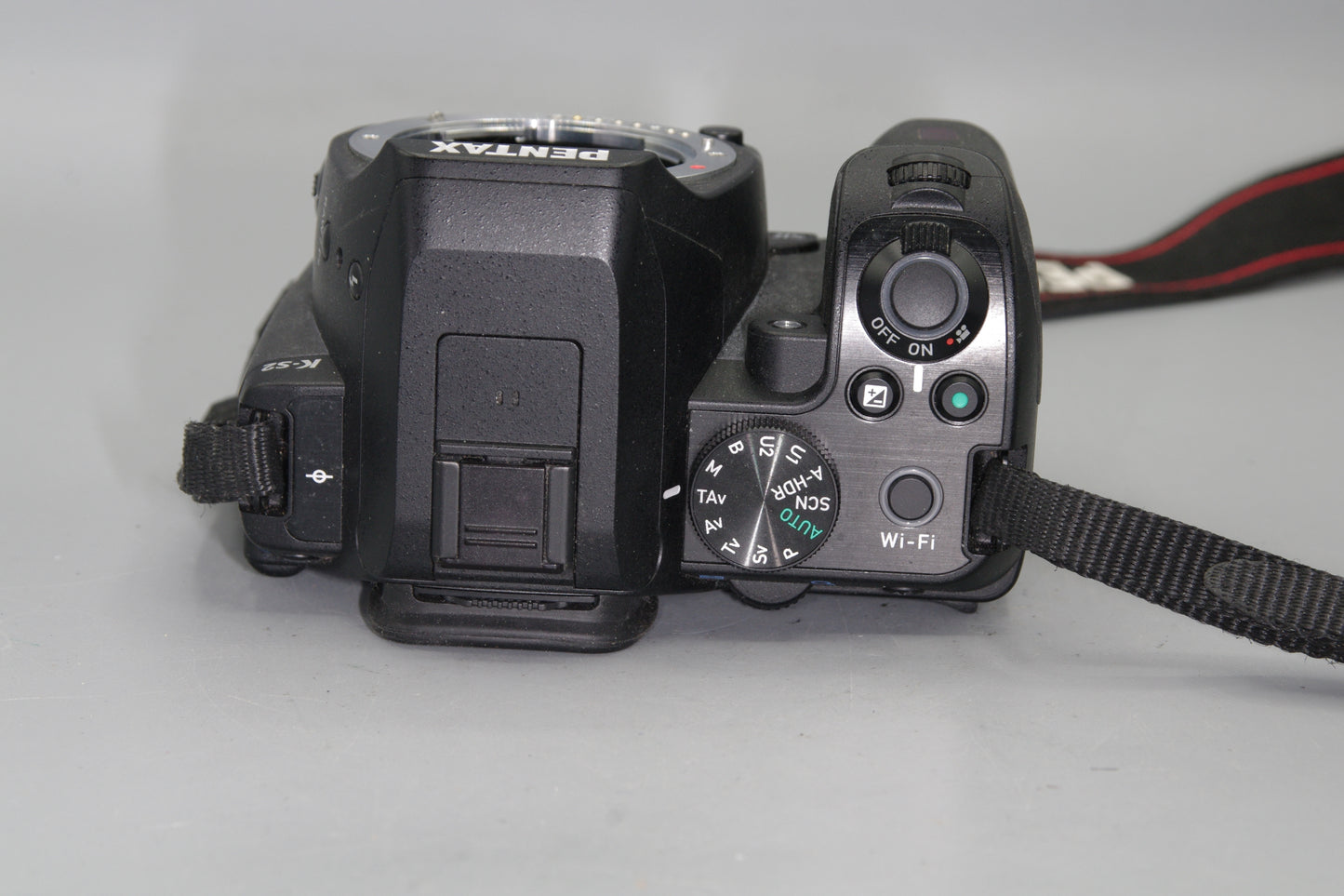 Pentax K-s2 20.1MP DSLR - Excellent, Low Shutter Count 1231