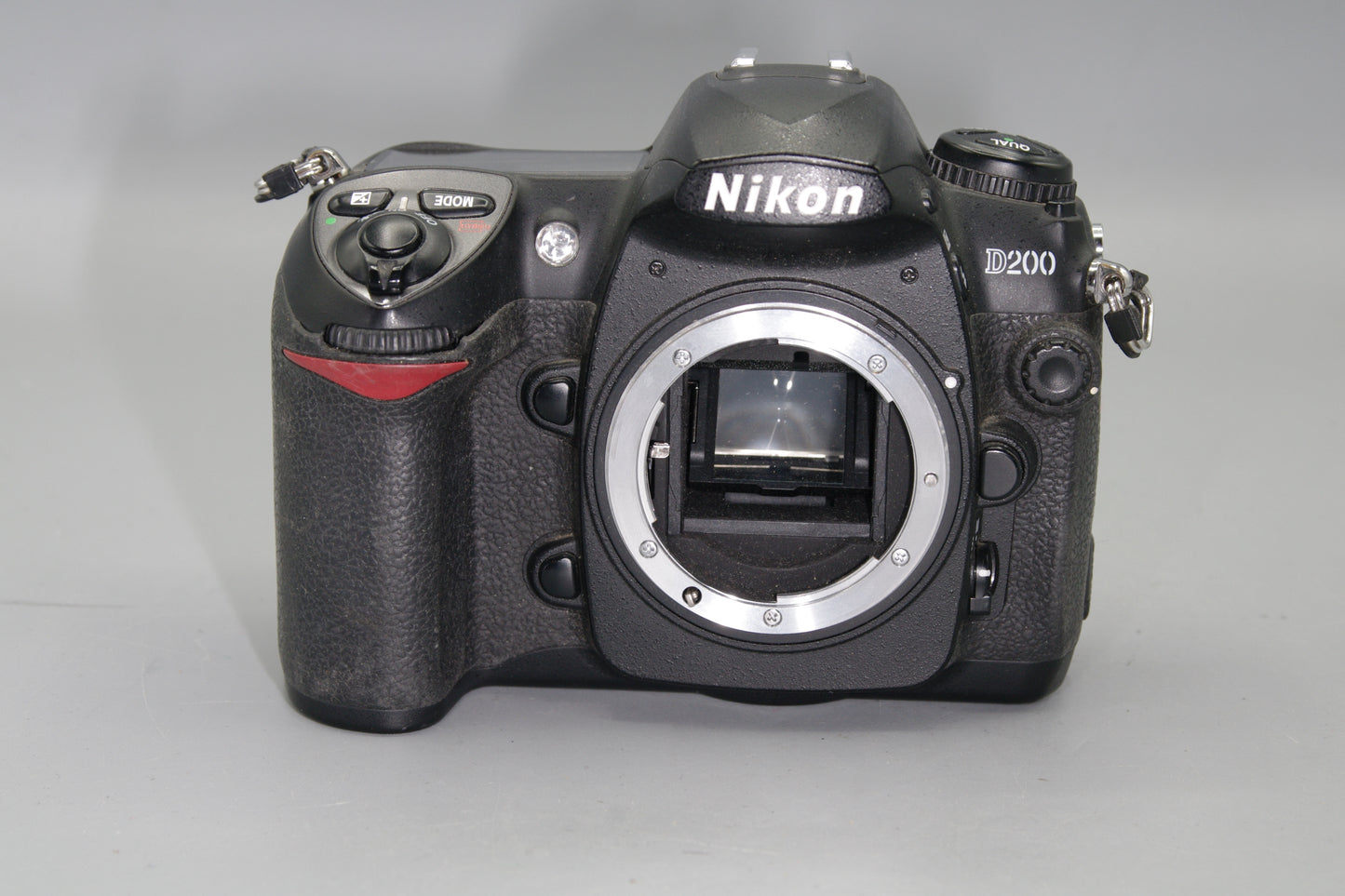 Nikon D200 10.2MP DSLR, Low S/C 11581