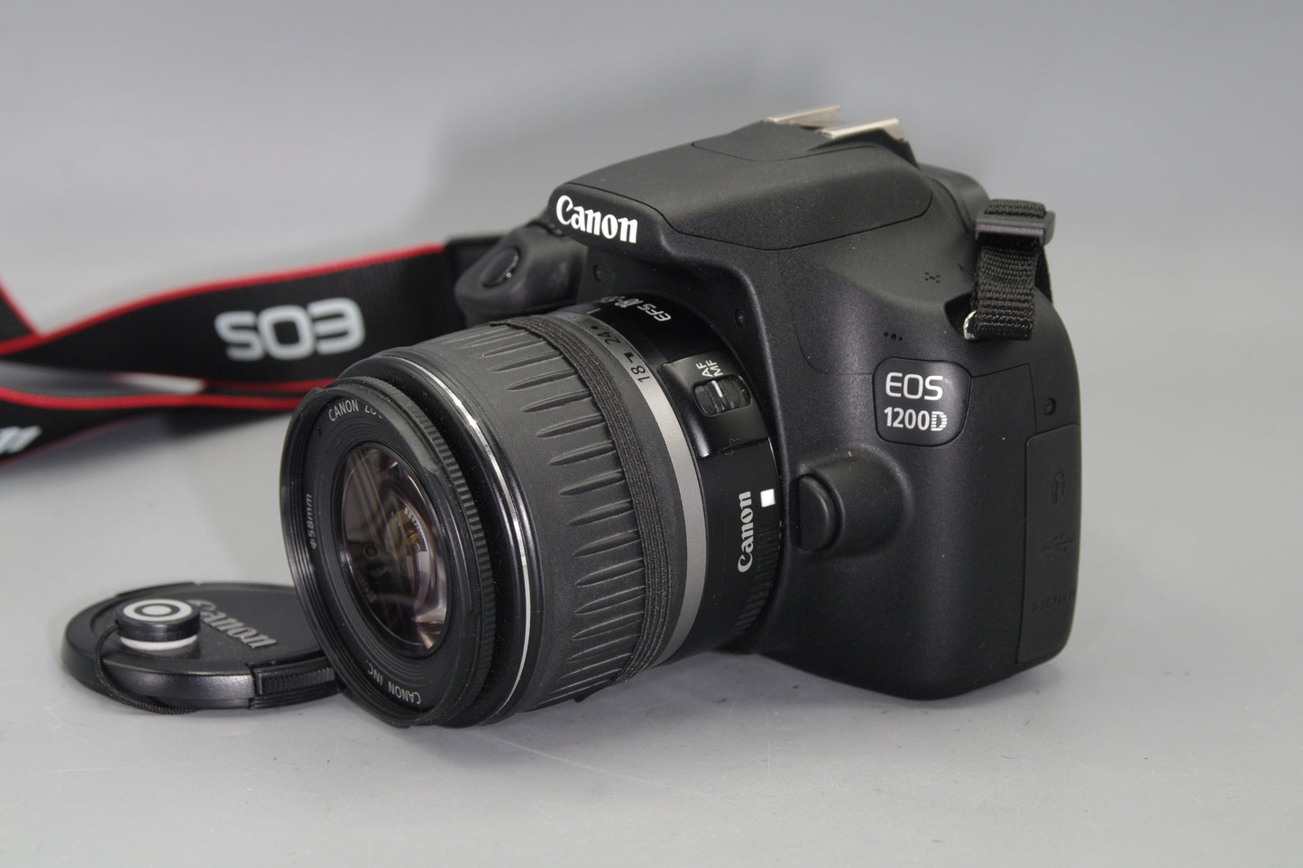 Canon EOS 1200D 18.0MP DSLR +18-55mm V.Low Shutter Count 190 - Nr MINT