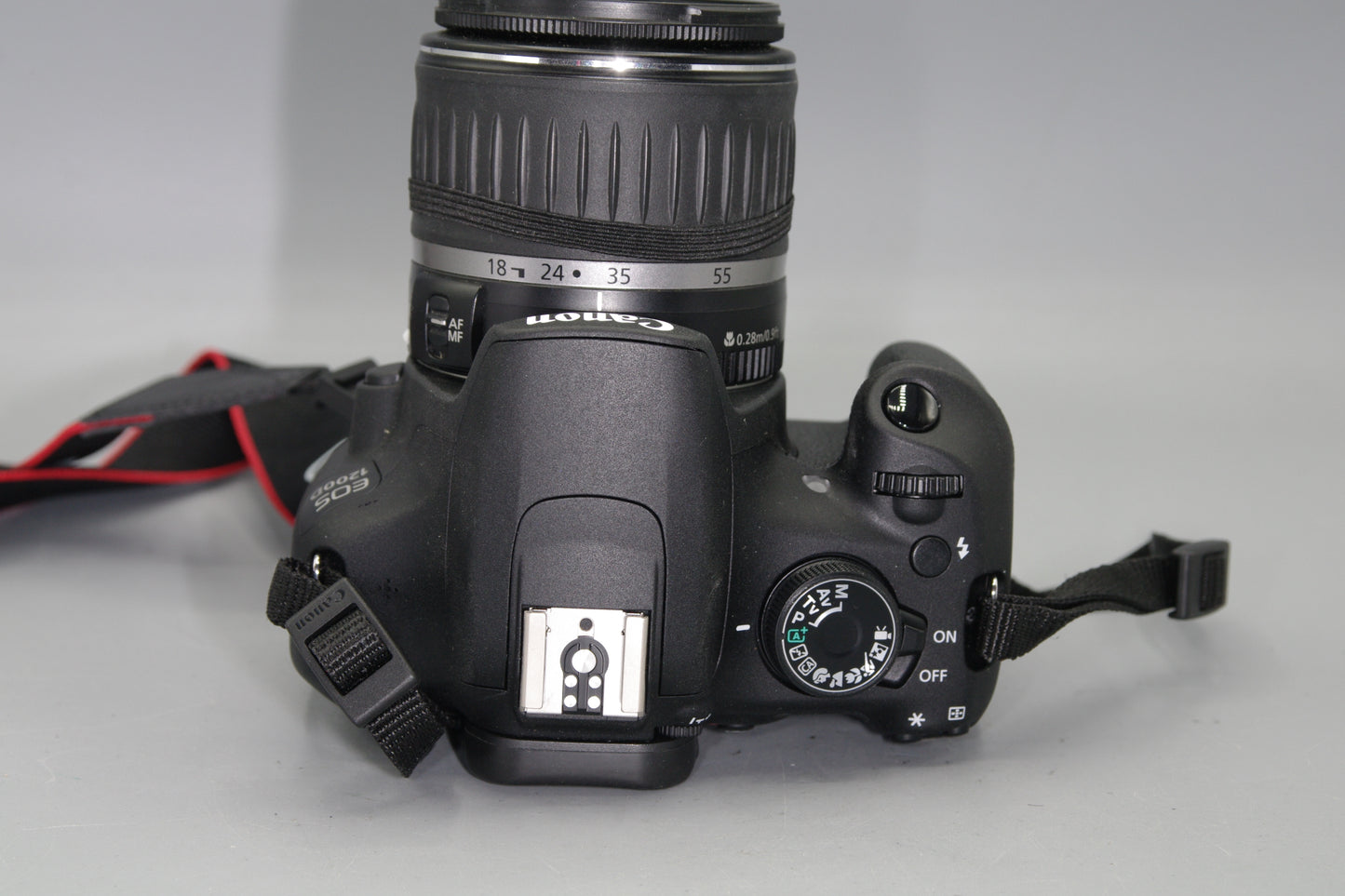 Canon EOS 1200D 18.0MP DSLR +18-55mm V.Low Shutter Count 190 - Nr MINT