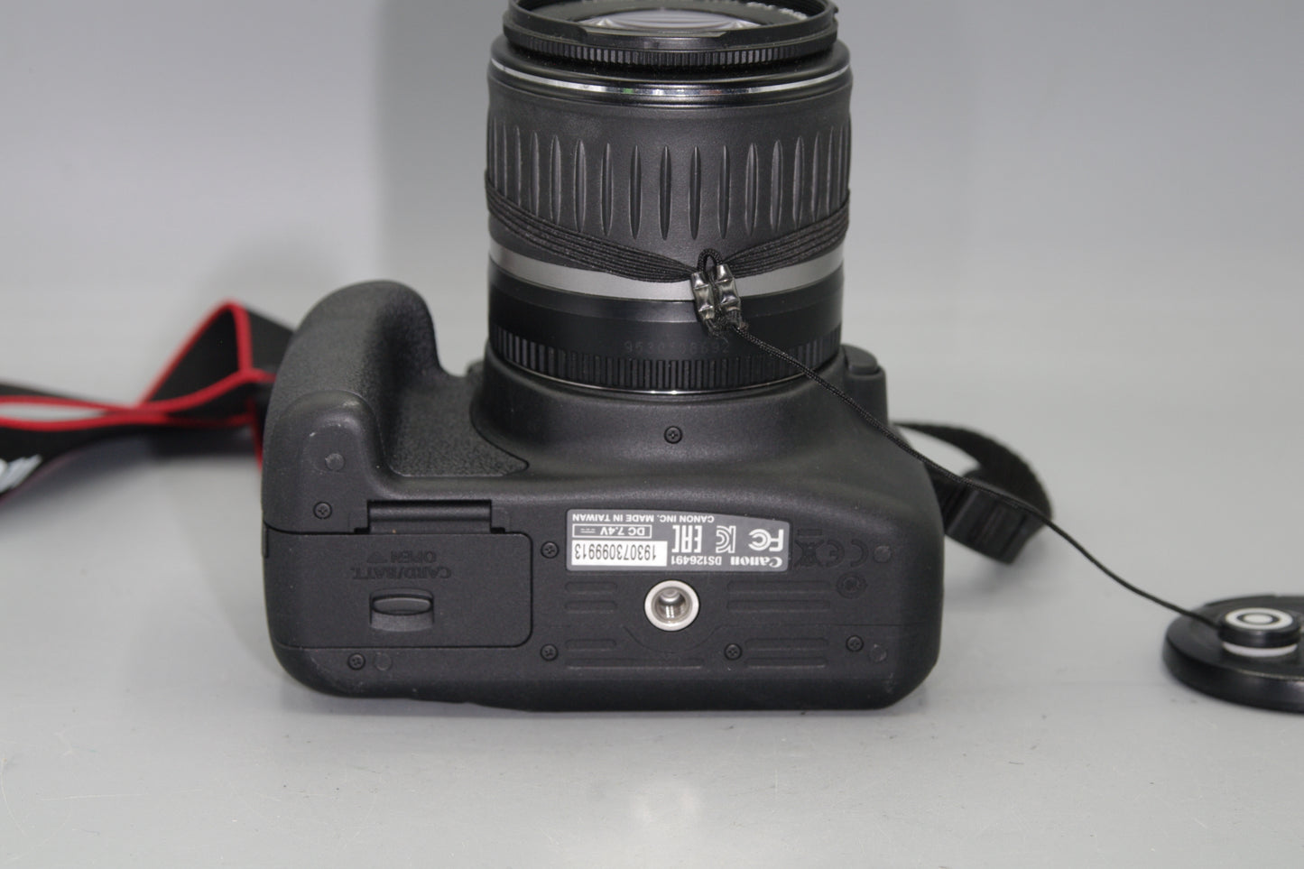 Canon EOS 1200D 18.0MP DSLR +18-55mm V.Low Shutter Count 190 - Nr MINT