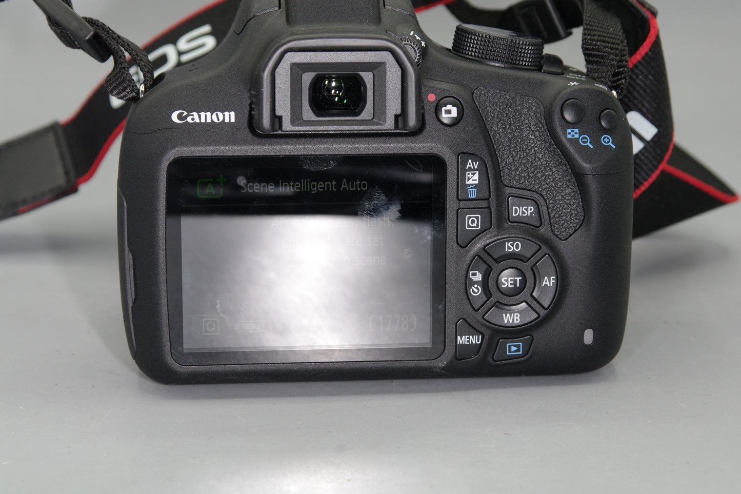 Canon EOS 1200D 18.0MP DSLR +18-55mm V.Low Shutter Count 190 - Nr MINT