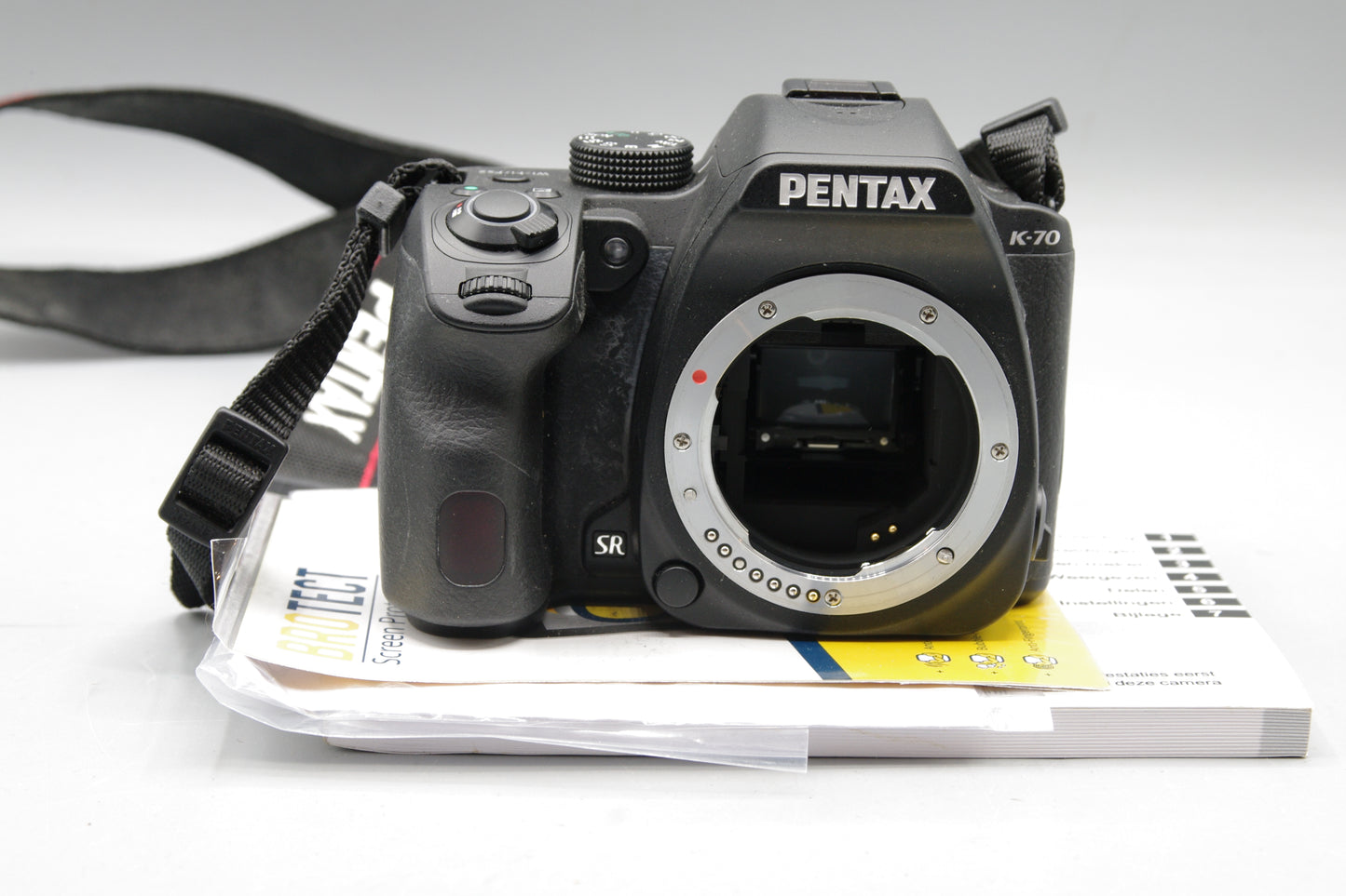 Pentax K70 24MP DSLR - Mint, Very Low Shutter Count 130