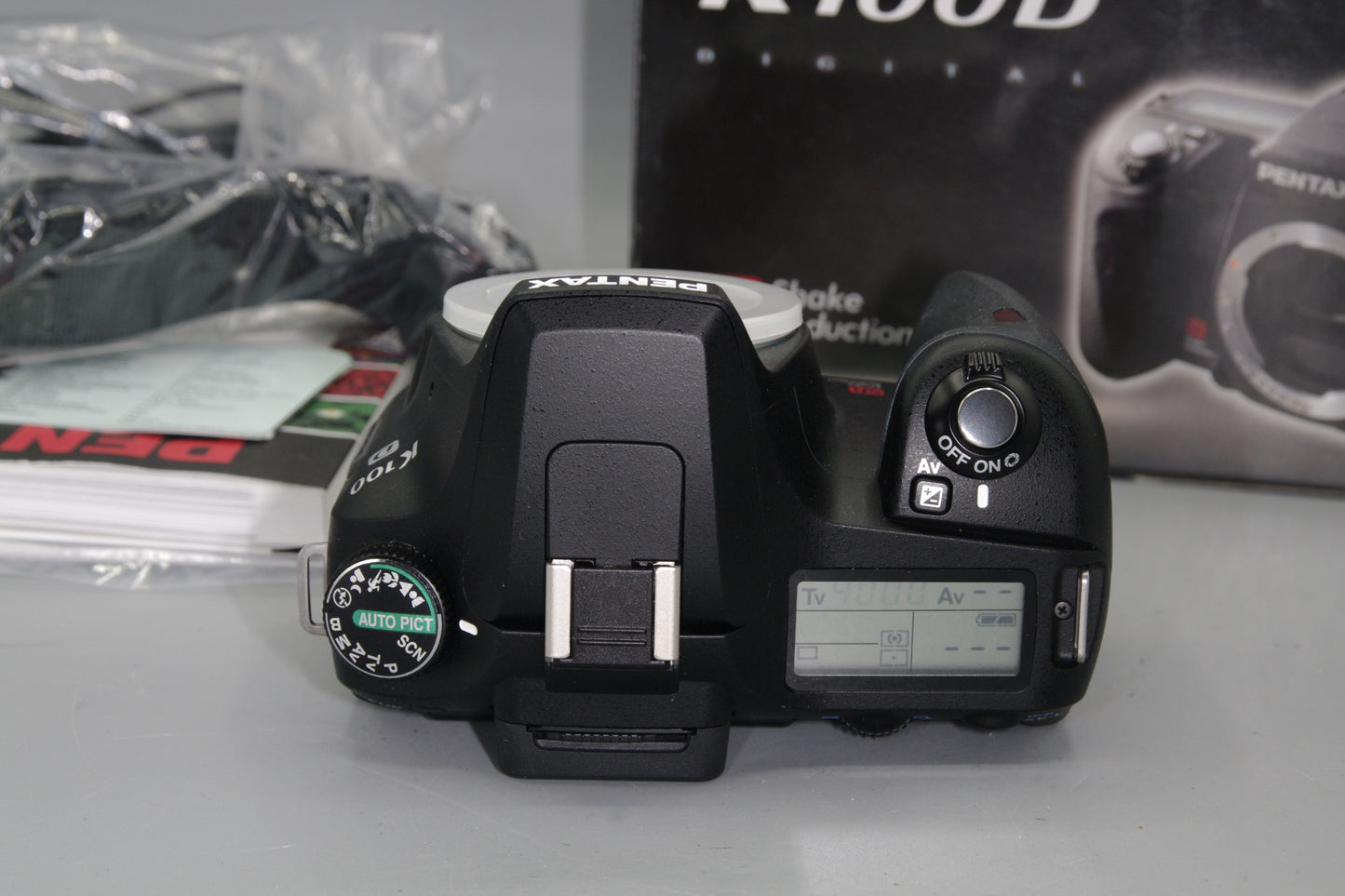 Boxed Pentax K100D 6.1MP DSLR Boxed, Mint Condition - S/C 370