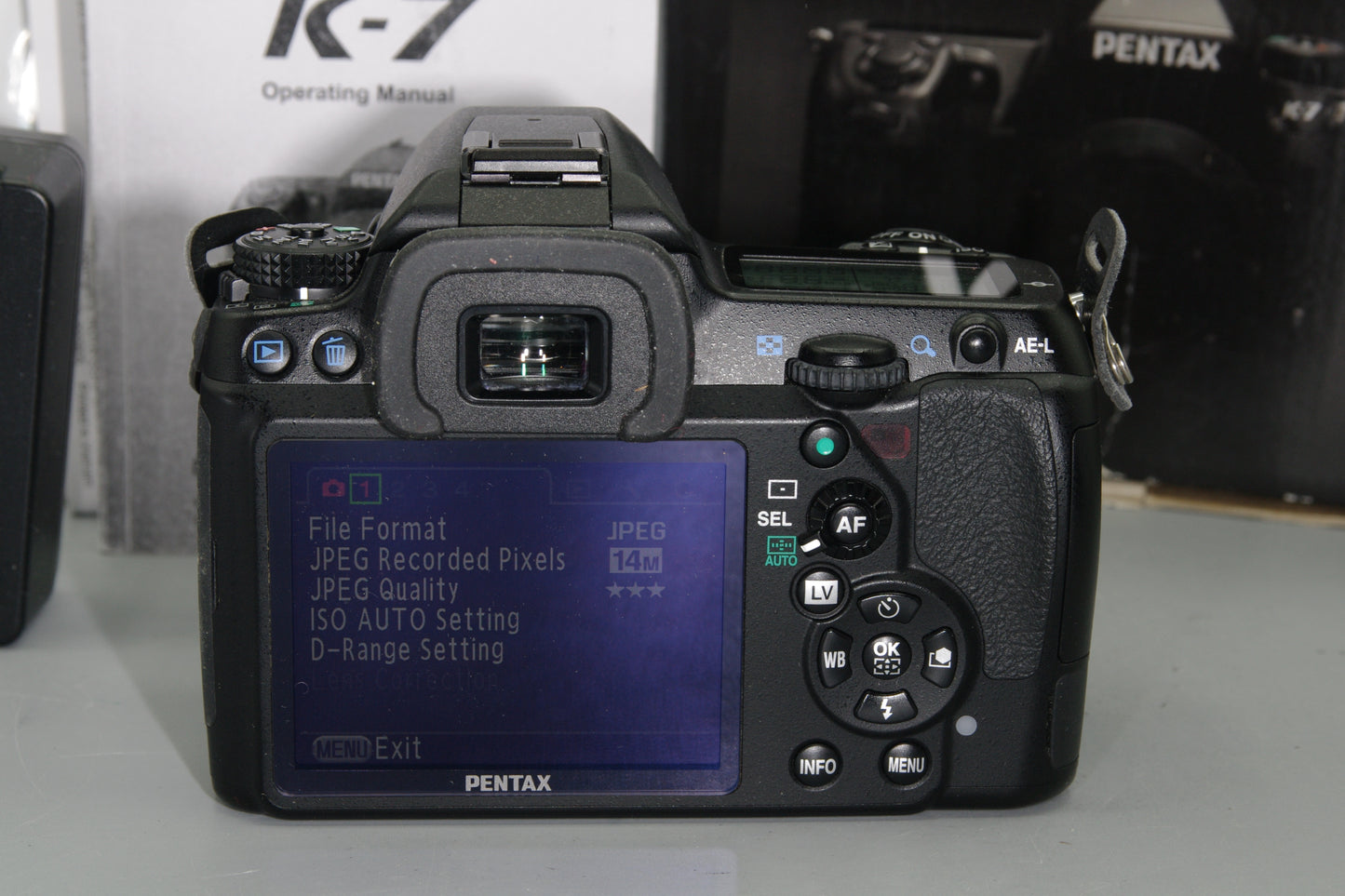 Boxed Pentax K-7 14.6MP DSLR, Mint Condition - S/C 2167
