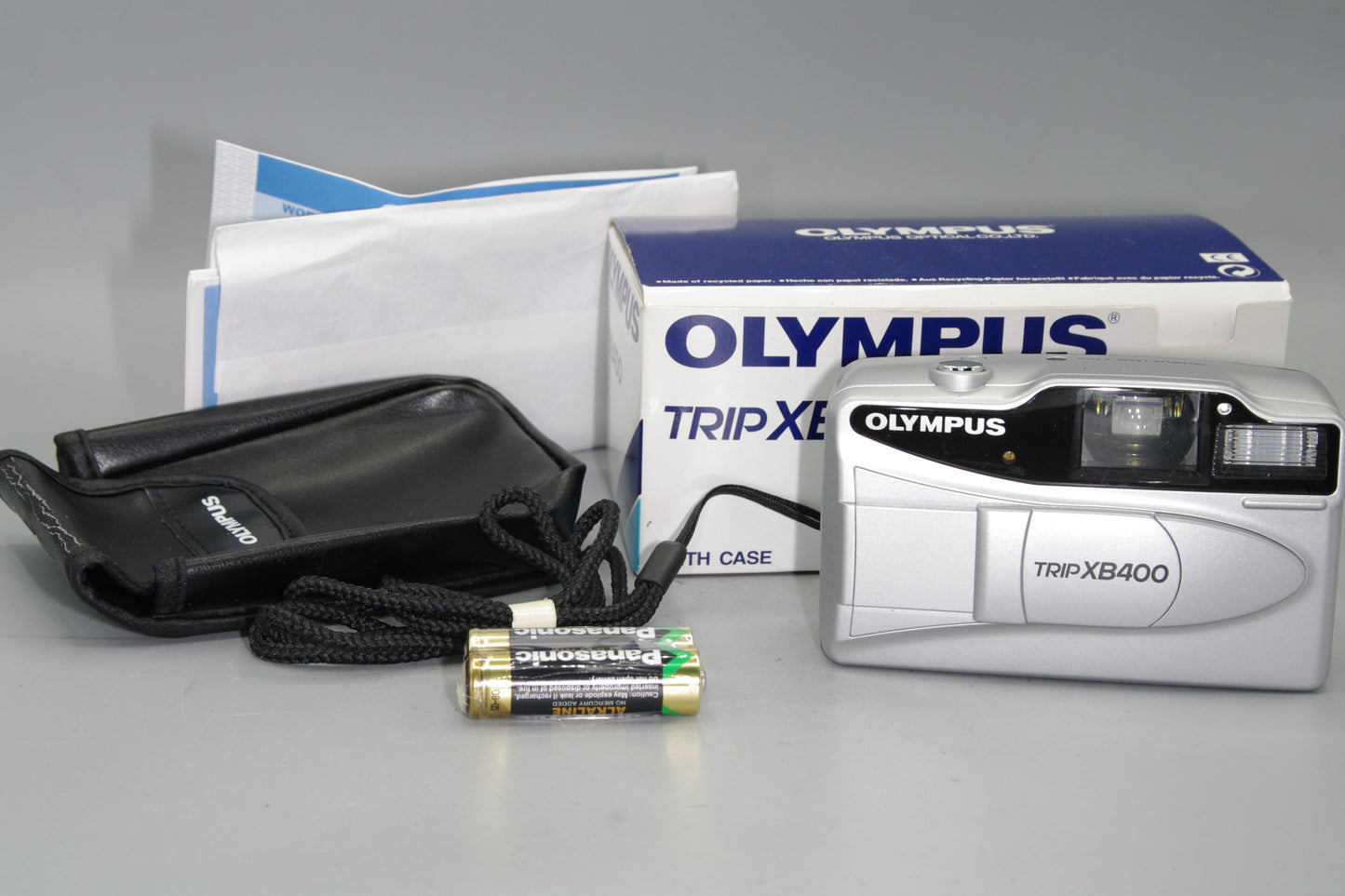 Olympus Trip XB400 35mm Compact Camera and Case in Box - Mint