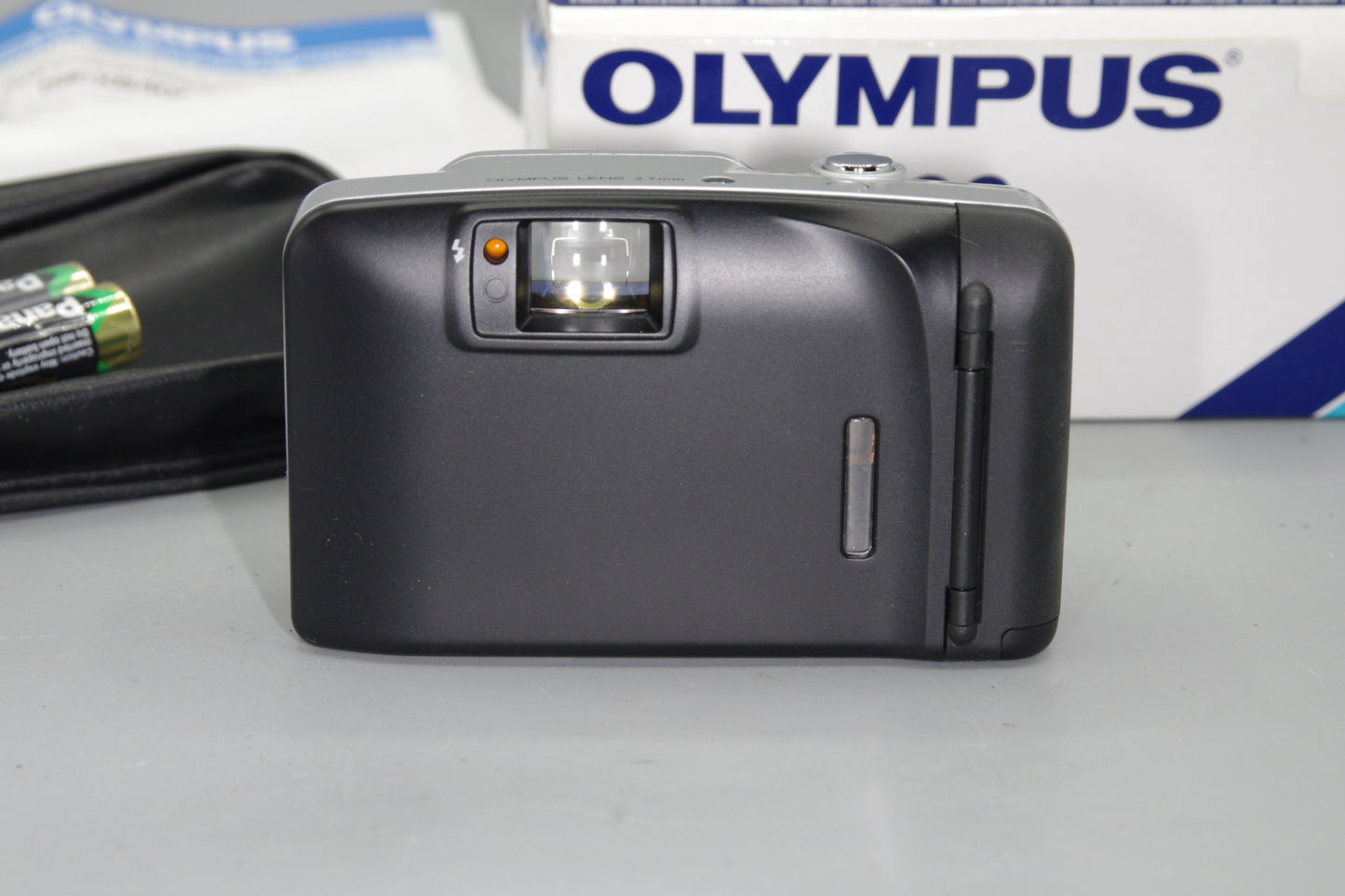 Olympus Trip XB400 35mm Compact Camera and Case in Box - Mint