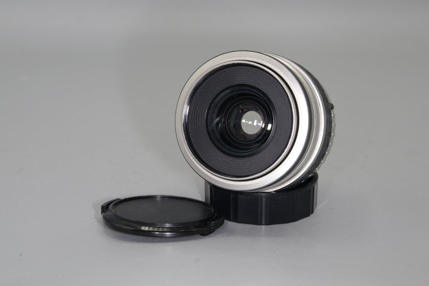 SMC Pentax-FA 35-80mm F/4-5.6 Auto Focus Zoom with both caps - PKAF Mount