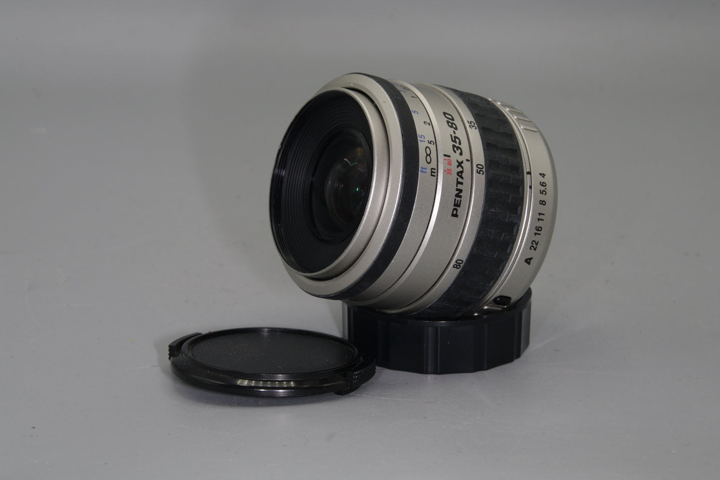 SMC Pentax-FA 35-80mm F/4-5.6 Auto Focus Zoom with both caps - PKAF Mount