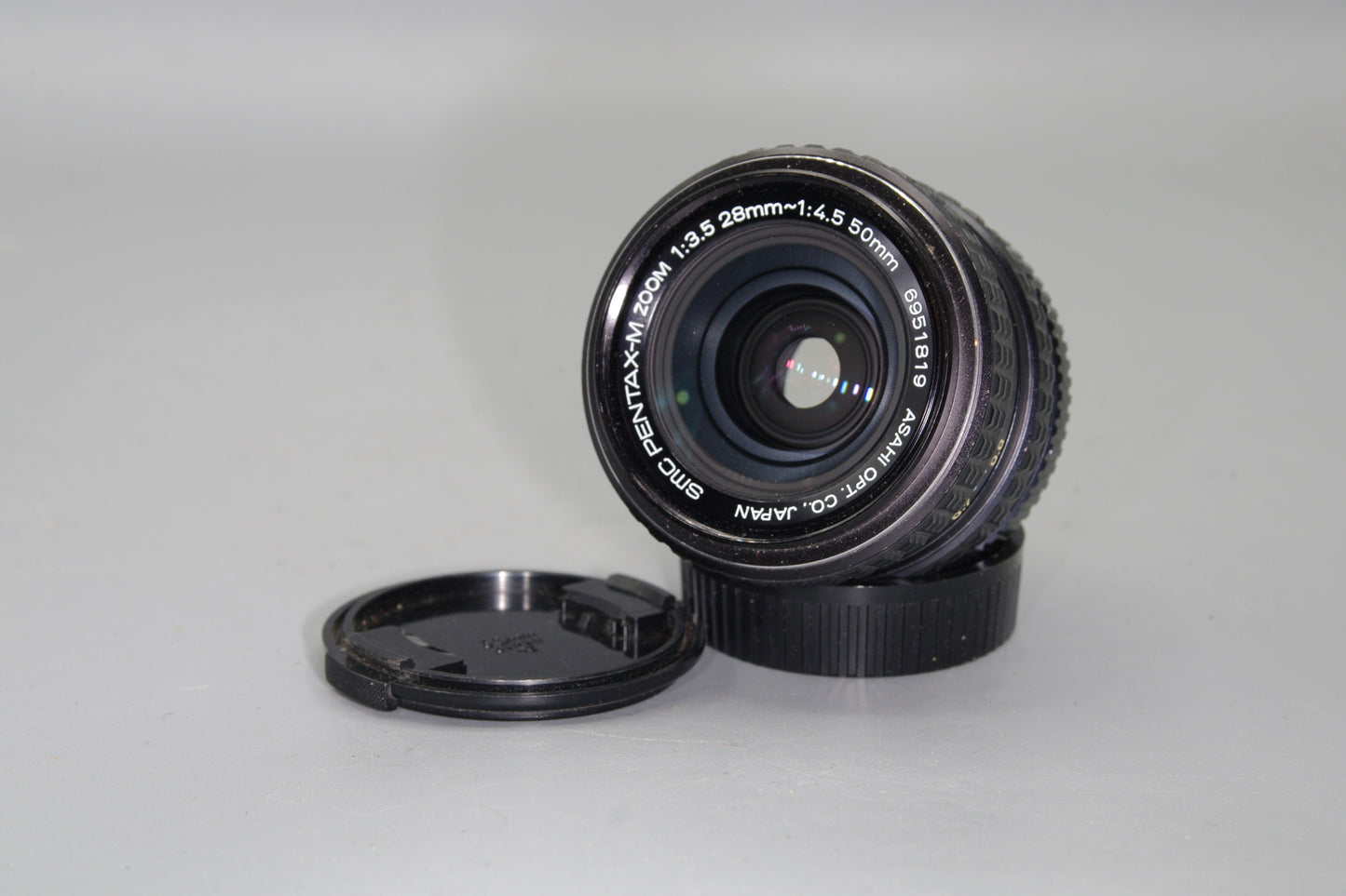 SMC Pentax-M 28-50mm F/3.5-4.5 Lens- Pentax K Mount - with both caps.