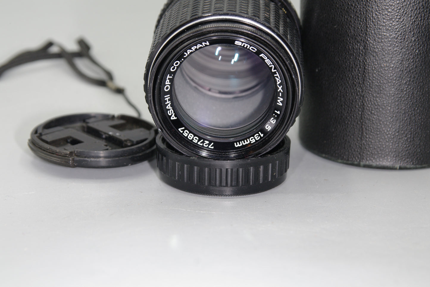 SMC Pentax-M 135mm F/3.5 Lens- Pentax K Mount - with both caps.
