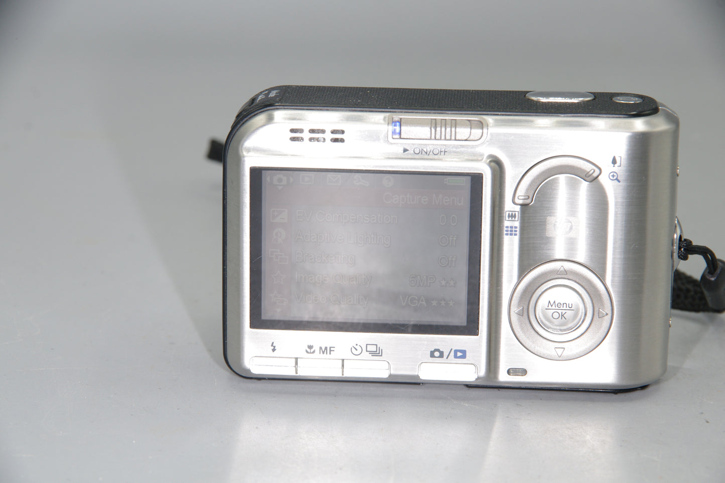 HP Photosmart R817 5.1MP Digital Compact Camera AA Tested Working