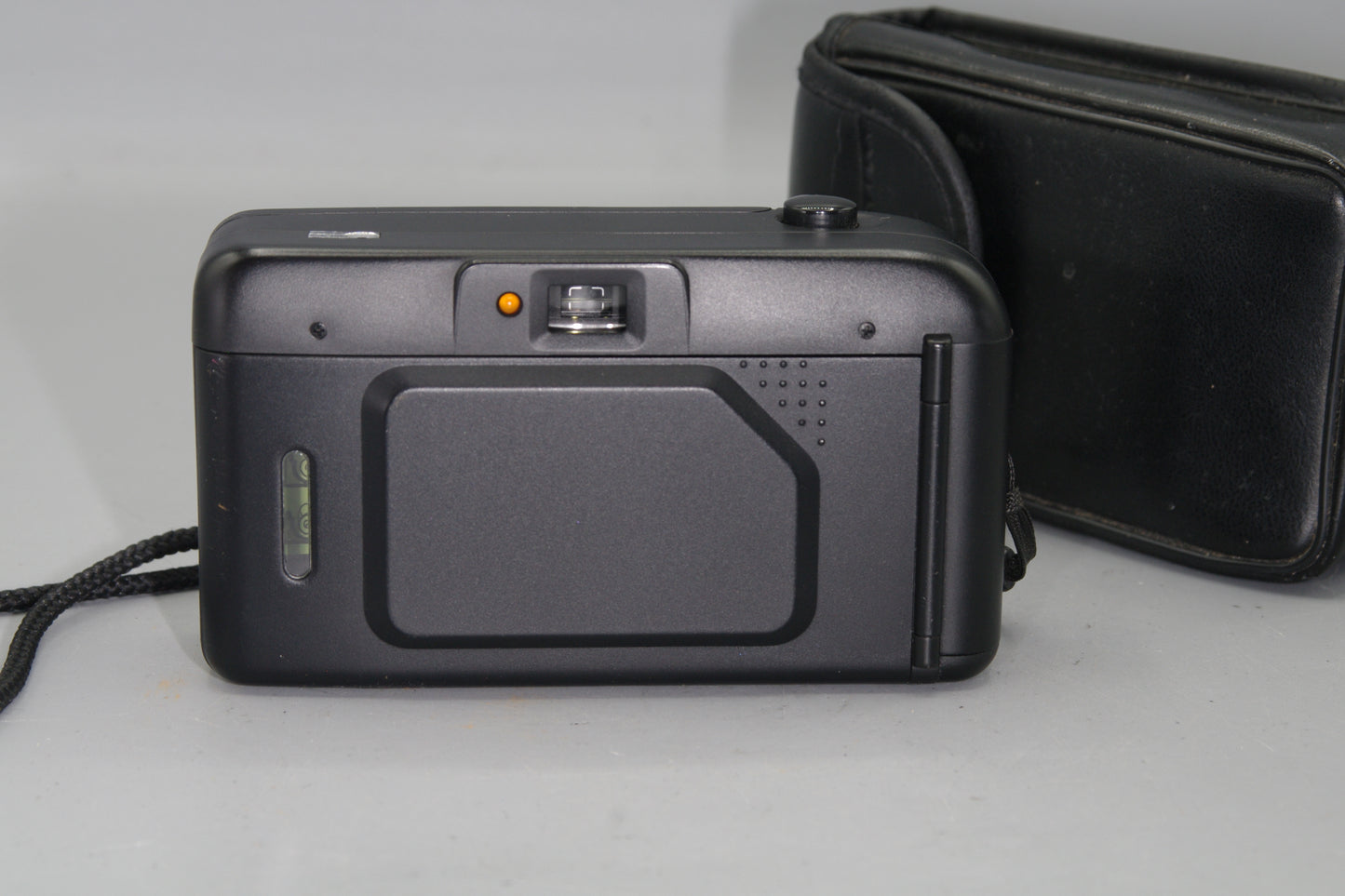 Olympus Trip MD2 35mm Compact Camera - Nice Condition- tested & working