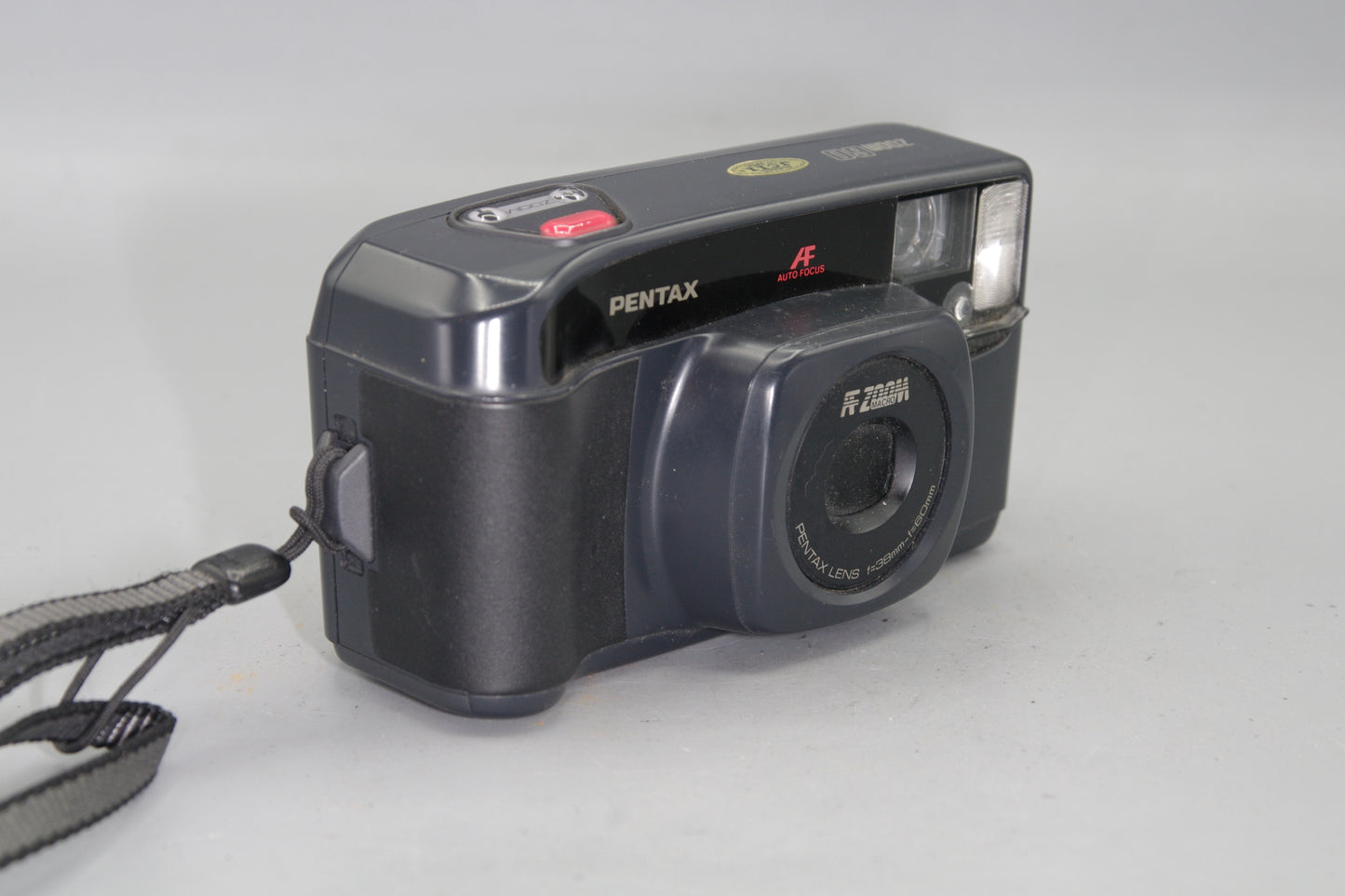 Pentax Zoom60 35mm Compact Camera - tested & working