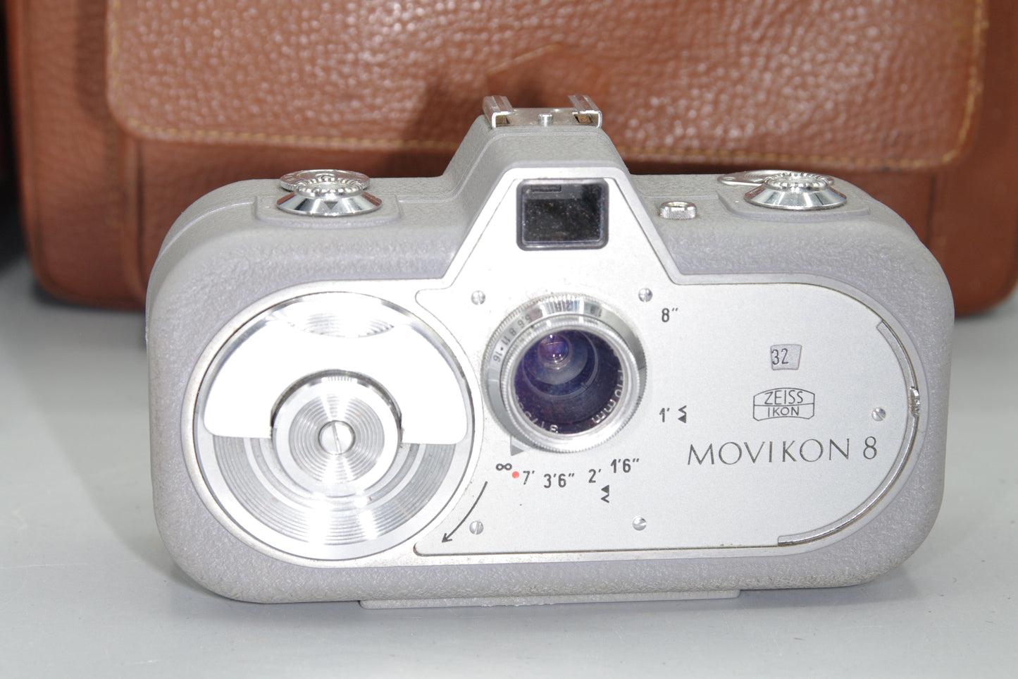 Zeiss Ikon Movikon 8 8mm Clockwork Camera with Movitelar/Movigonar