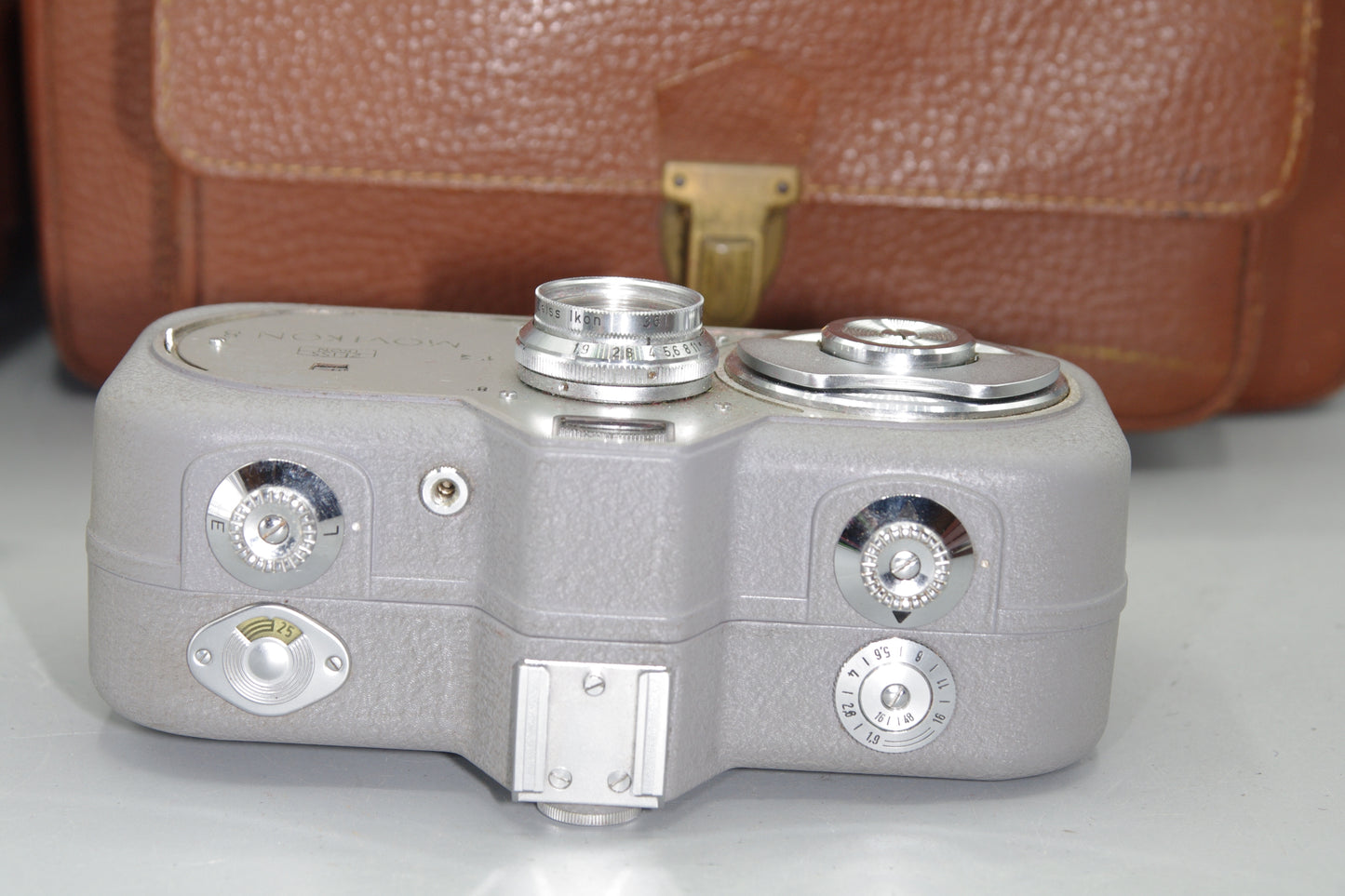 Zeiss Ikon Movikon 8 8mm Clockwork Camera with Movitelar/Movigonar