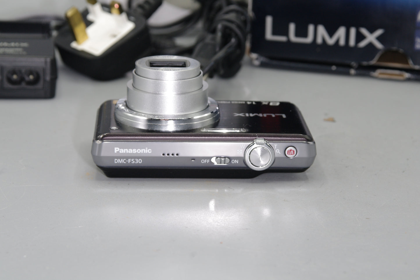 Panasonic Lumix DMC-FS30 14MP Digital Compact Excellent Boxed