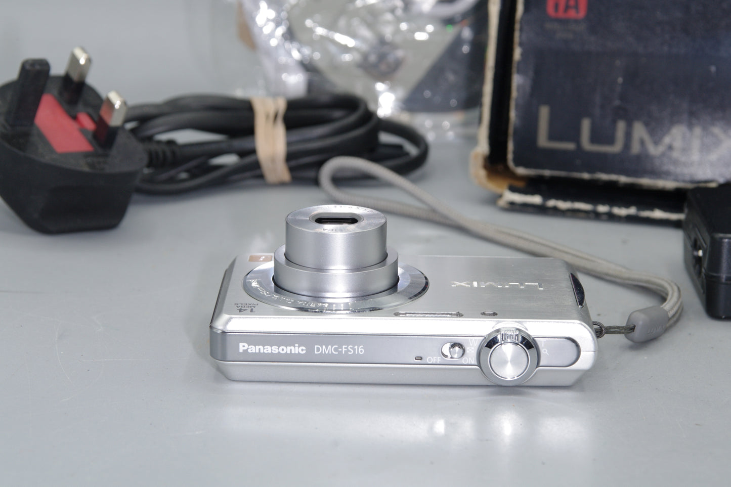 Panasonic Lumix DMC-FS16 14.1MP Digital Compact Excellent Boxed