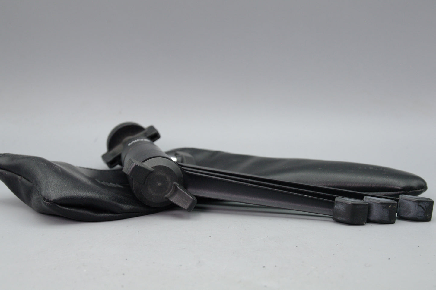 Minolta CLE Tabletop Tripod + Ball Head & Case – Very Good