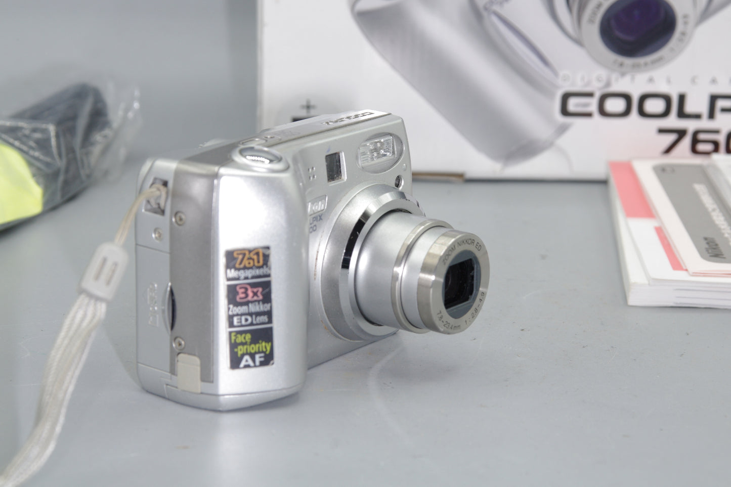 Nikon Coolpix 7600 7.1MP Compact Digital - Boxed Excellent