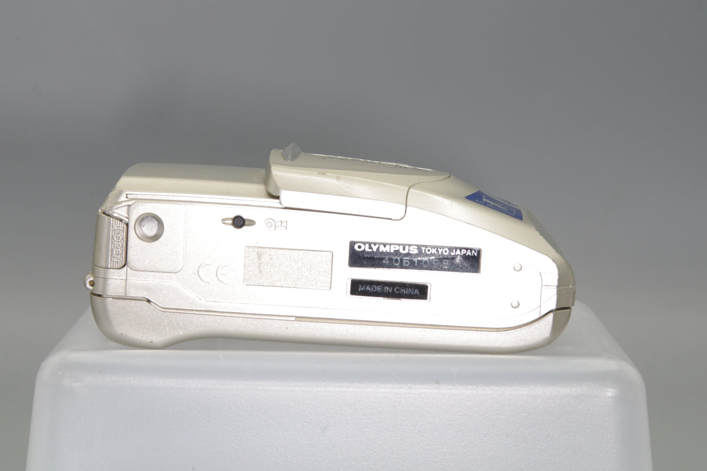 Olympus MJU Zoom III 80 Camera with 38-80mm Lens Excellent