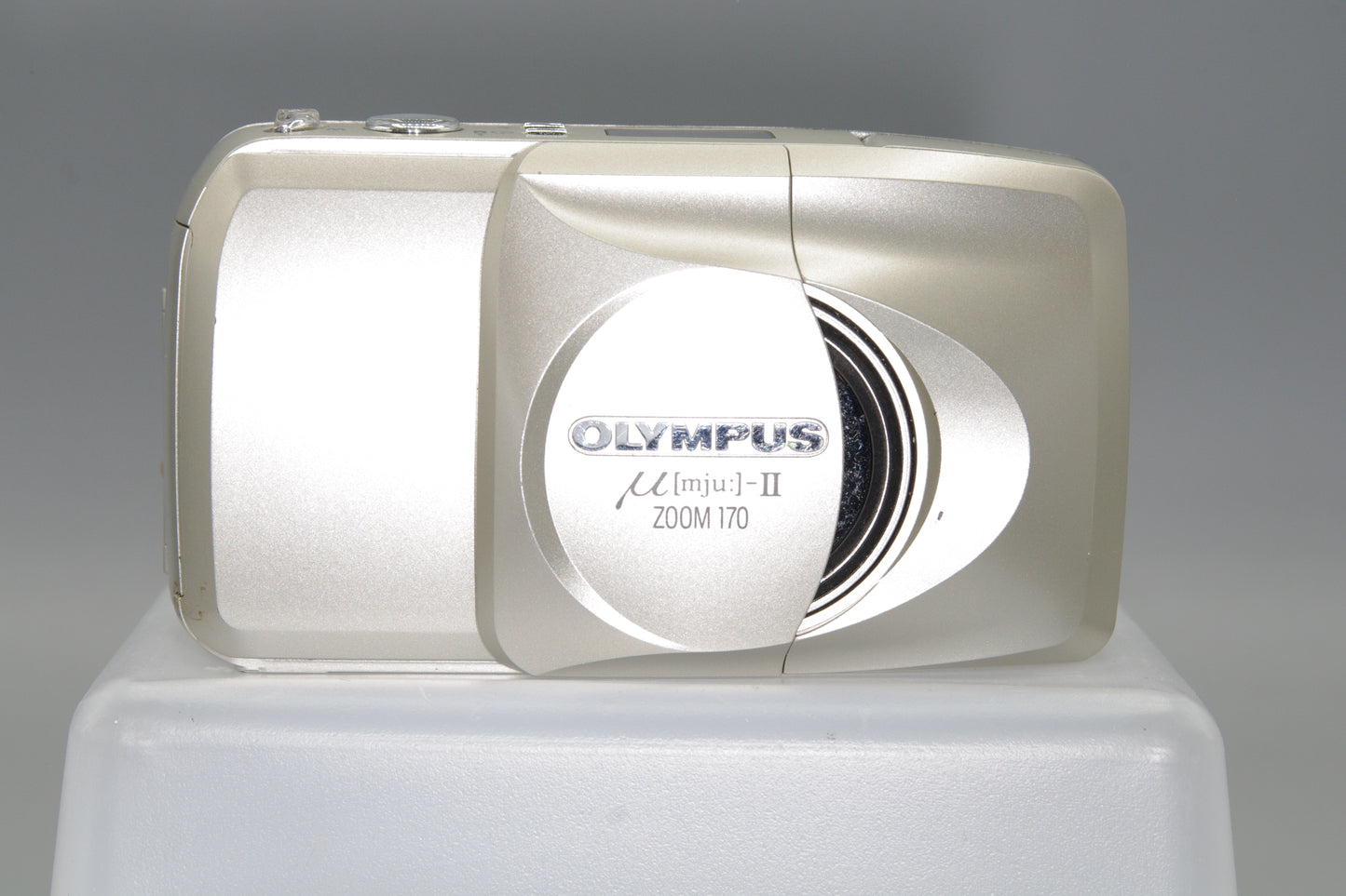 Olympus MJU Zoom II 170 Camera with 38-170mm Lens Excellent