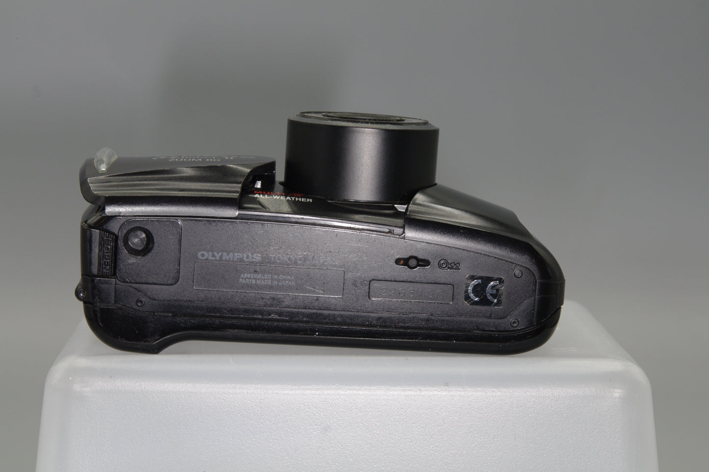 Olympus MJU Zoom II 80 Camera with 38-80mm Lens Excellent