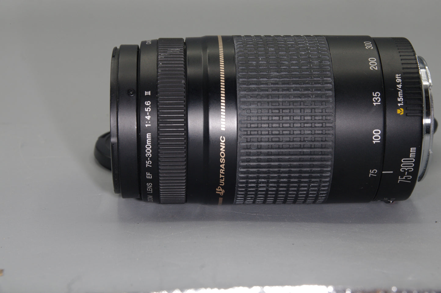 Canon 75-300mm F/4-5.6 II USM EF Mount Zoom Lens - Excellent