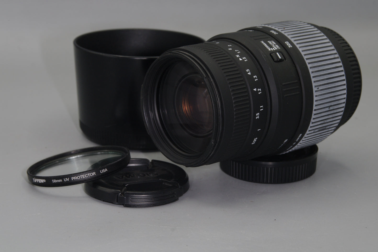 Sigma DG 70-300mm F/4-5.6 AF Zoom Lens Pentax K Mount