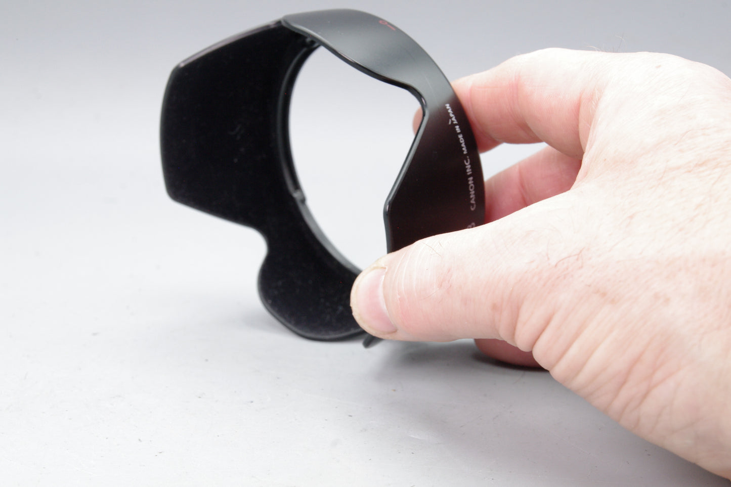 Canon EW‑73B Lens Hood – Genuine Canon – For EF‑S 17–85 / 18–135 – Excellent