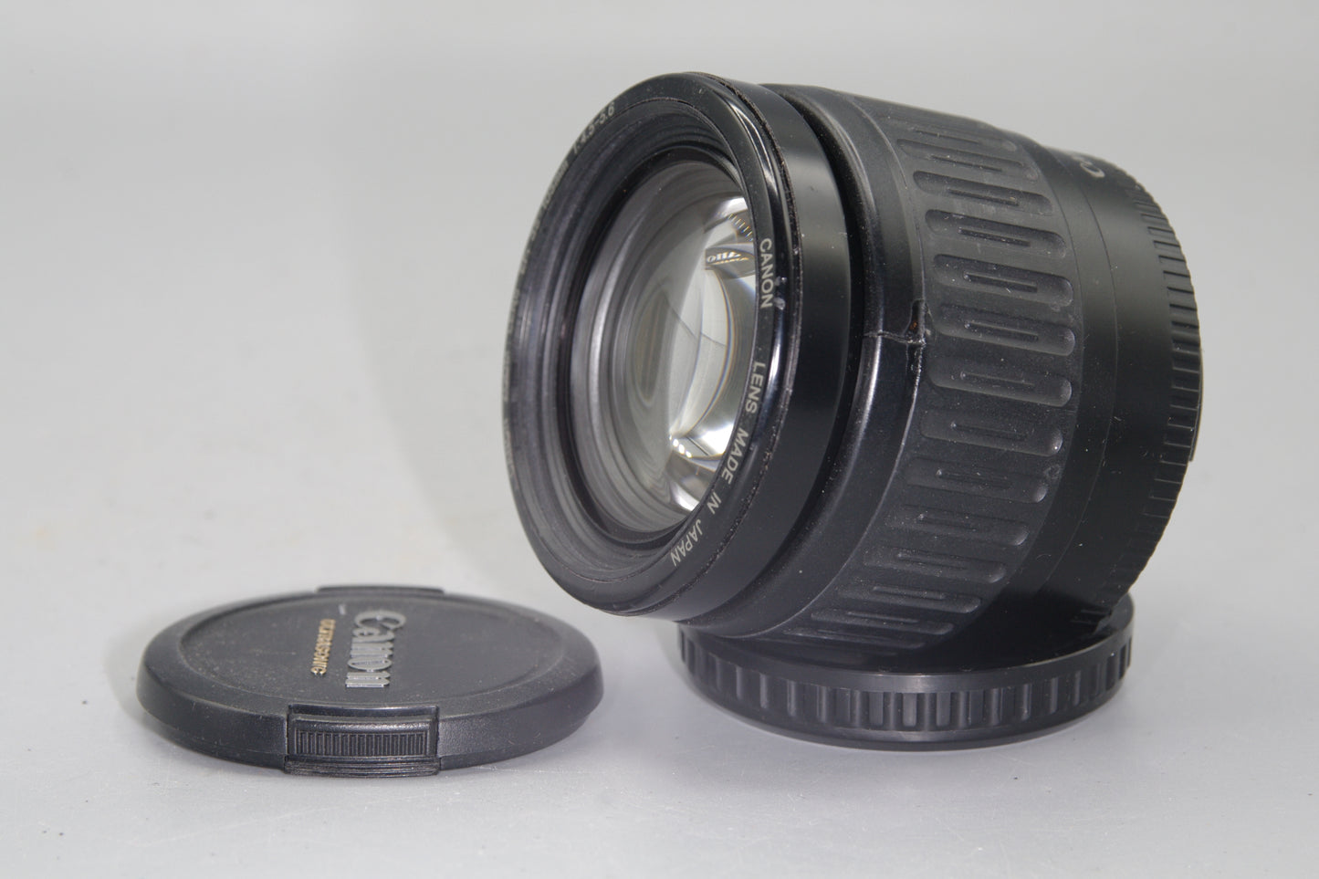 Canon EF 35-105mm F4.5-5.6 Lens EF Mount Lens with both caps - Full Frame