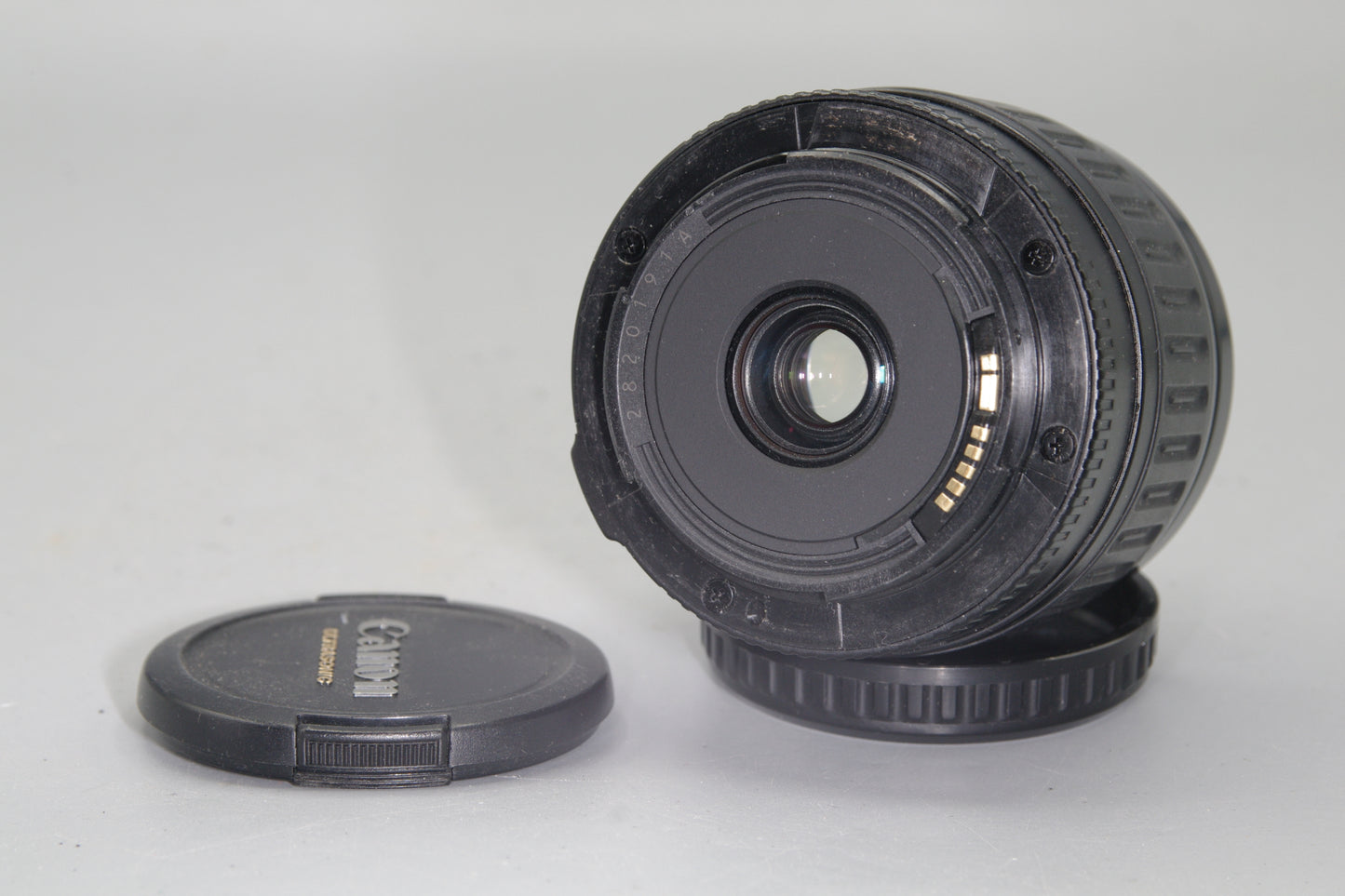 Canon EF 35-105mm F4.5-5.6 Lens EF Mount Lens with both caps - Full Frame