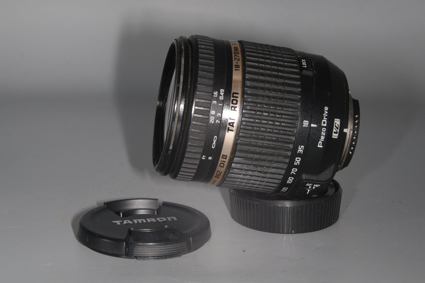 Tamron 18-270mm F/3.5-6.3 DiII Piezo Drive VC AF Lens - Nikon F Mount